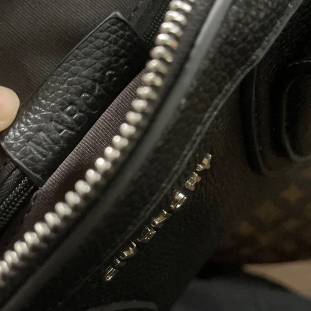 Givenchy purse - Picture 4 of 5